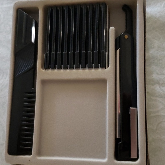 Styling Razor - Picture 3 of 3